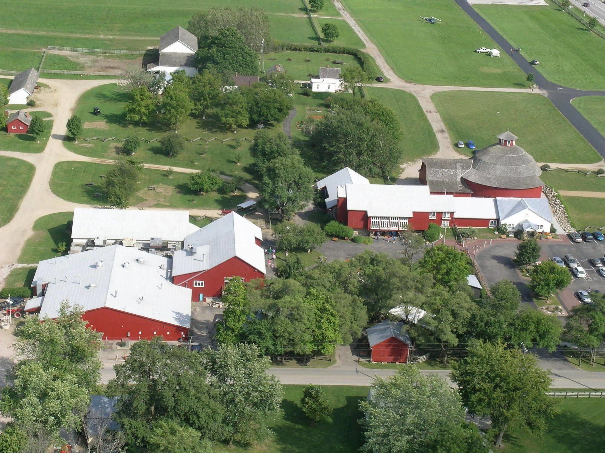 Amish Inn Nappanee Exterior foto