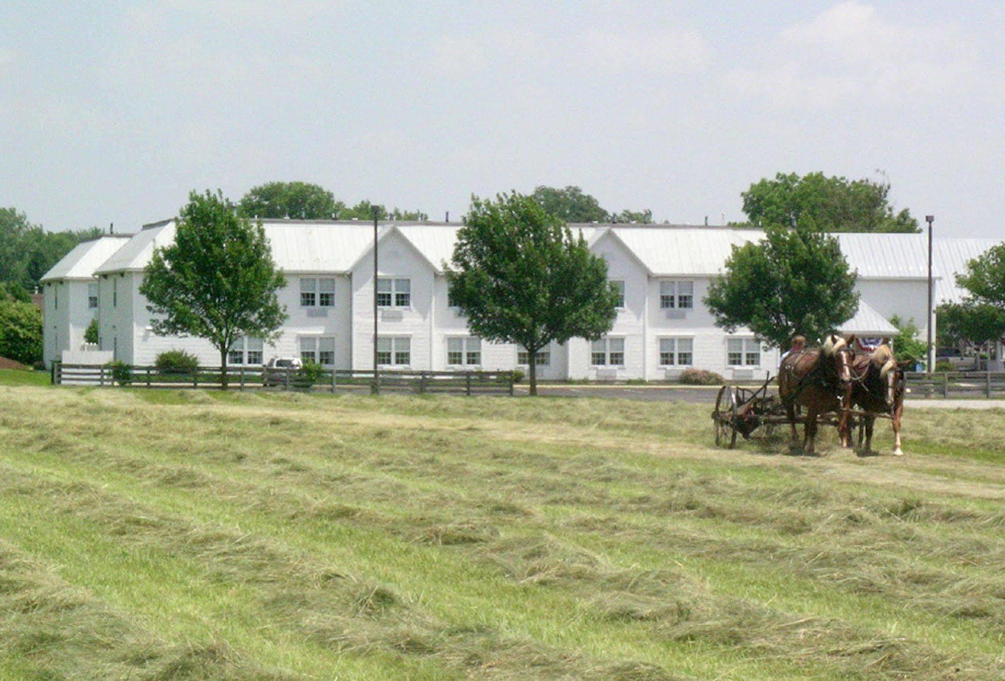 Amish Inn Nappanee Exterior foto